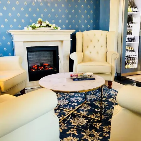 Am Bayrischen Platz 3*