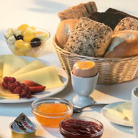 Am Bayrischen Platz 3* Leipzig