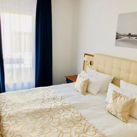 Am Bayrischen Platz מלון