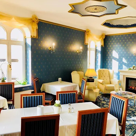 Am Bayrischen Platz מלון