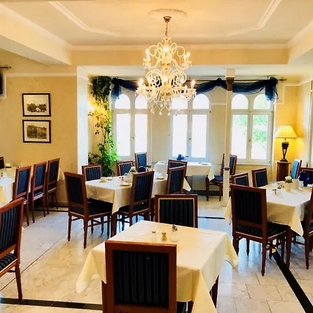 Am Bayrischen Platz Hotel