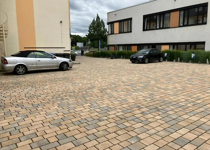 Am Bayrischen Platz Hotel 3*