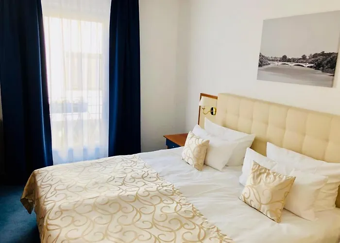 Am Bayrischen Platz Hotel